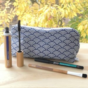 COFFRET maquillage bio AVOIR DES YEUX REVOLVER ZAO UN MASCARA UN CRAYON ET UN PINCEAU LANGUE DE CHAT