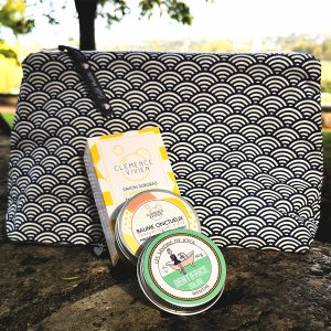 cadeau surprise label poulette. 1 baume onctueux et 1 savon clémence et Vivien, 1 dentifrice solide savons de joya